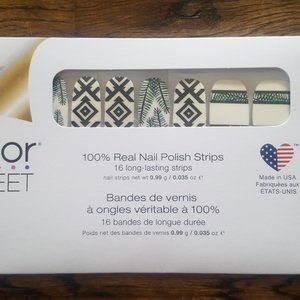 B3G1 💚 Color Street - Costa Rica Escape - RETIRED - New in package